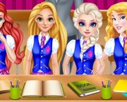 Elsa, Ariel, Rapunzel y Aurora en la escuela