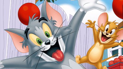 Tom y Jerry batalla en el patio trasero