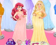 Hamile prensesler için elbiseler