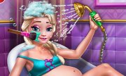 Reina Elsa embarazada