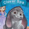 Sofia s'occupe du lapin Clover