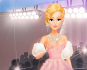 Barbie deschide casa de moda
