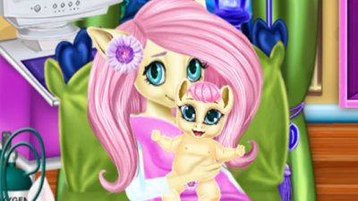 Fluttershy Pony se convierte en madre
